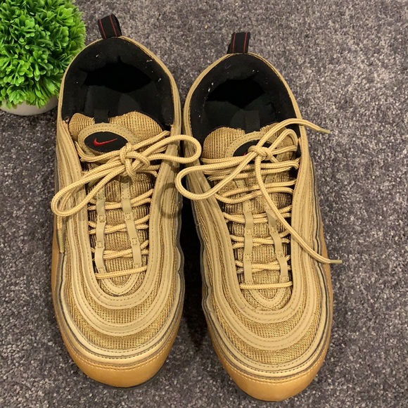 Nike Air VaporMax 97 Metallic Gold - Picture 10 of 12
